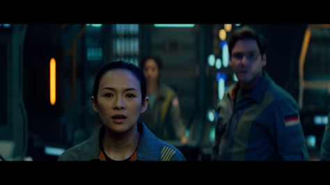 Ziyi Zhang and Daniel Bruhl in The Cloverfield Paradox